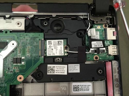 戴尔inspiron14拆机(戴尔inspiron14拆机有个铁片)-图3 戴尔inspiron14拆机(戴尔inspiron14拆机有个铁片)-图3