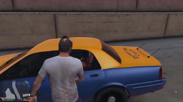 侠盗猎车怎么开被锁住的车?gta5怎么开门-图2 侠盗猎车怎么开被锁住的车?gta5怎么开门-图2