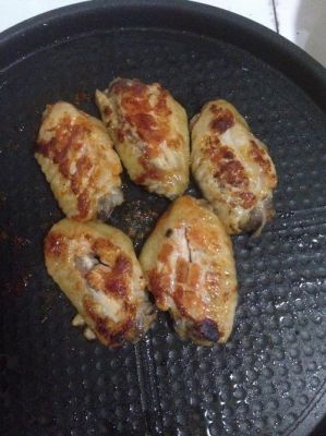电饼铛怎么做腌鸡翅？电饼铛烤鸡翅