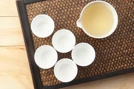 茶经中茶的别称？三茗