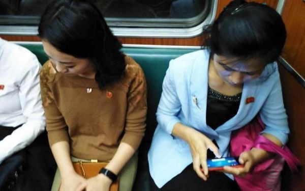 中国的手机送给朝鲜人能用吗?olink-图2 中国的手机送给朝鲜人能用吗?olink-图2