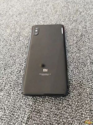 米8ud是探索版吗？小米8ud
