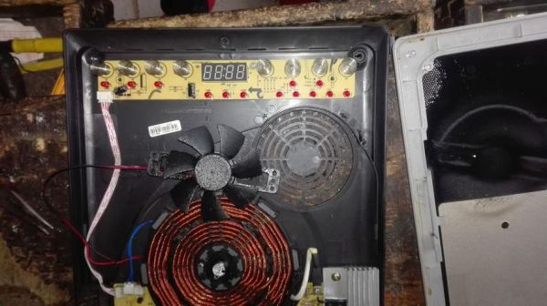 电磁炉只滴滴响不加热是什么原因造成的？电磁炉滴滴响不加热是什么原因