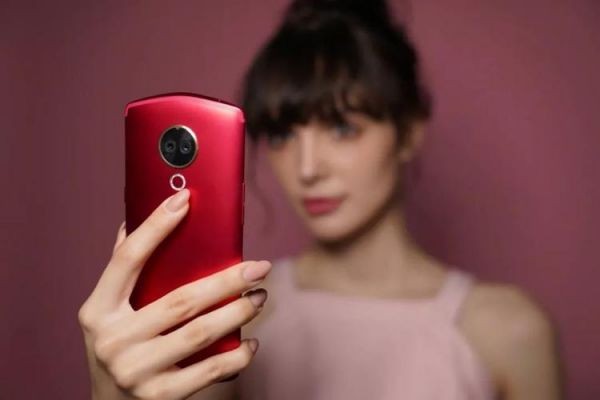 美图t9拍照好看还是v6?美图t9-图3 美图t9拍照好看还是v6?美图t9-图3