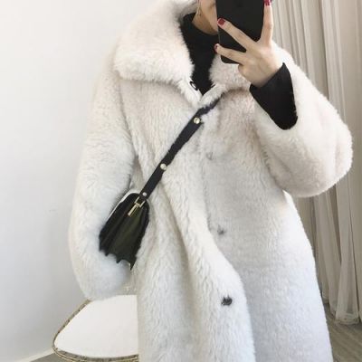 冬天穿皮毛一体大衣背什么样的包包好呢？背奶包