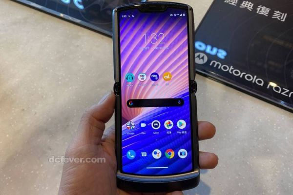 摩托罗拉razr40ultra外屏怎么旋转？摩托罗拉旋转手机