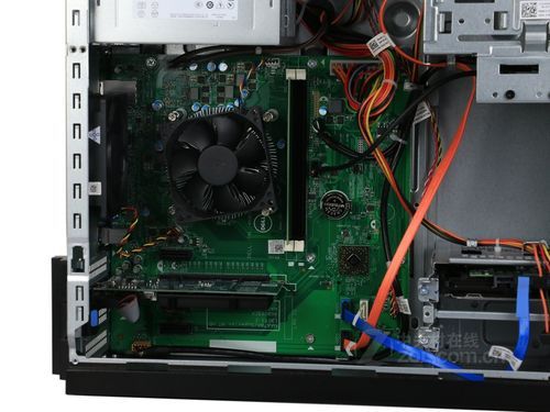 戴尔vostro3500拆机(戴尔vostro3500笔记本怎么样)-图3 戴尔vostro3500拆机(戴尔vostro3500笔记本怎么样)-图3