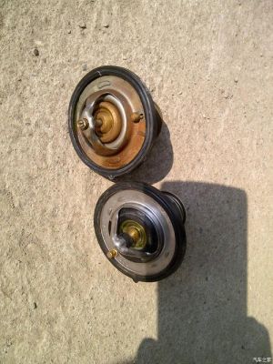 奇瑞旗云3节温器更换?奇瑞旗云3-图2 奇瑞旗云3节温器更换?奇瑞旗云3-图2