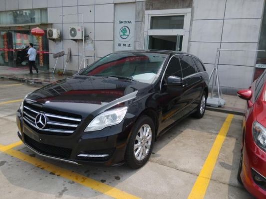 奔驰r300是什么车型?奔驰r300-图2 奔驰r300是什么车型?奔驰r300-图2