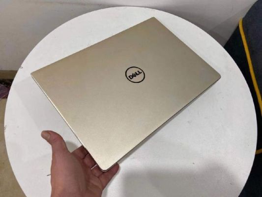 戴尔燃7000屏幕算多大（戴尔燃7000屏幕尺寸）