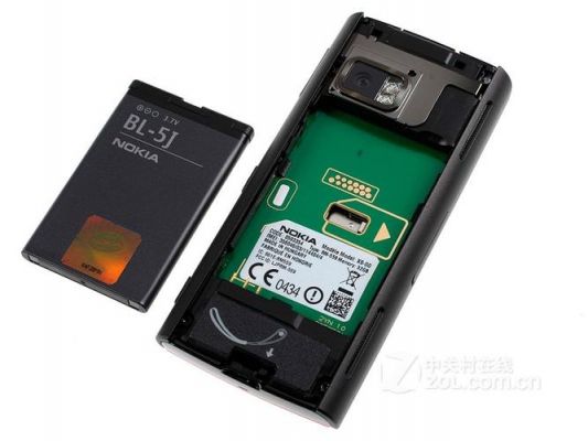 诺基亚lumia900怎么换外屏？lumia